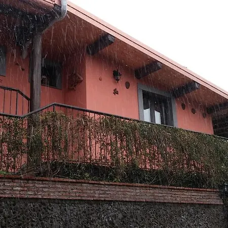 Etma فندق مبيت وإفطار SantʼAlfio