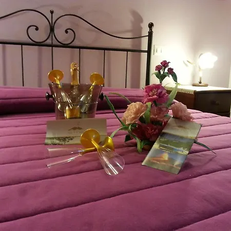 فندق مبيت وإفطار Etma SantʼAlfio