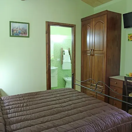 فندق مبيت وإفطار Etma SantʼAlfio